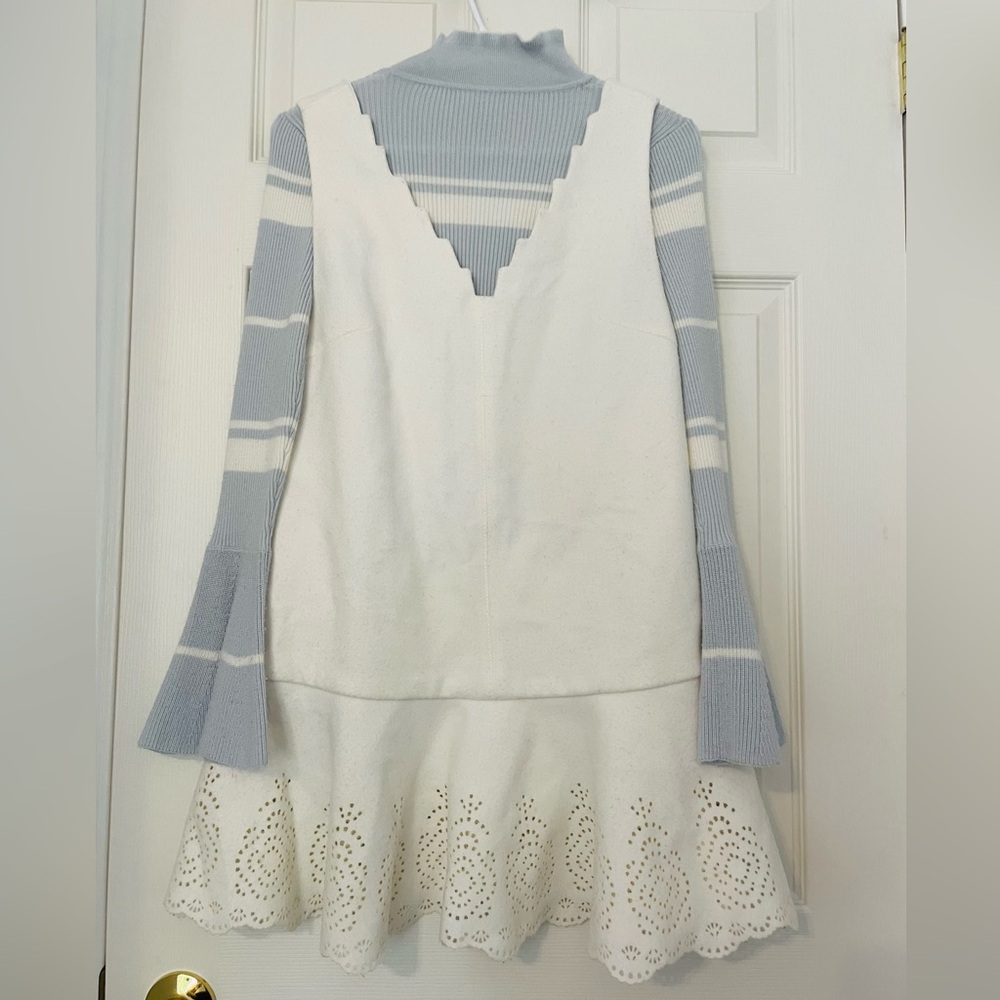 In's sweater and dress set